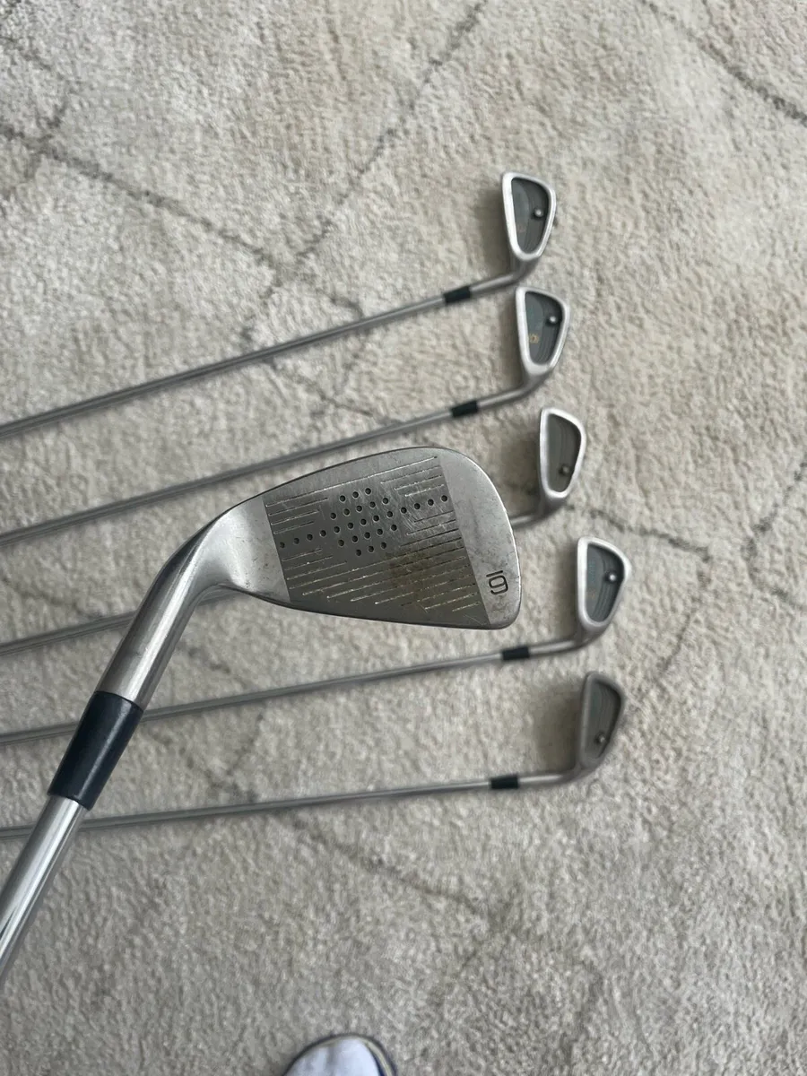 McGregor golf club set - Image 2