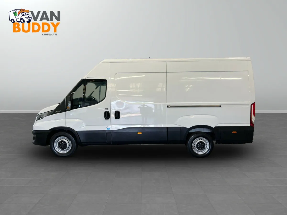 Iveco Daily 2.3D HPI 14V 35S 3520 MWB High Roof Eu - Image 2