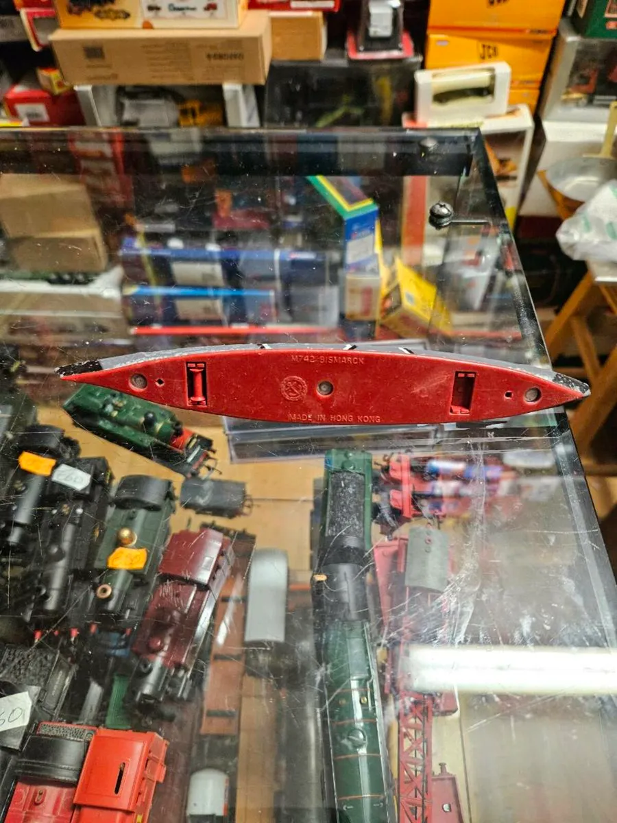 Corgi Minic German Battle Ship Bismarck - Image 4