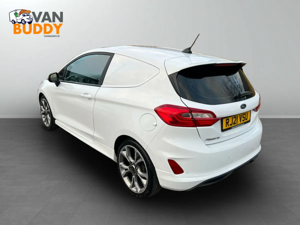 Ford Fiesta Van 1.0T EcoBoost MHEV Sport Euro 6 (s - Image 3