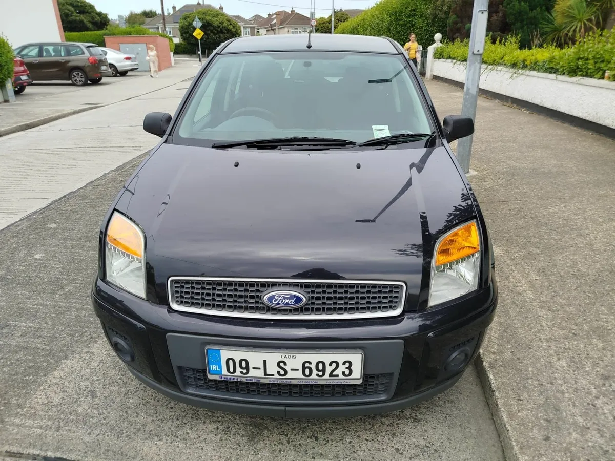 Ford Fusion 2009 - Image 1