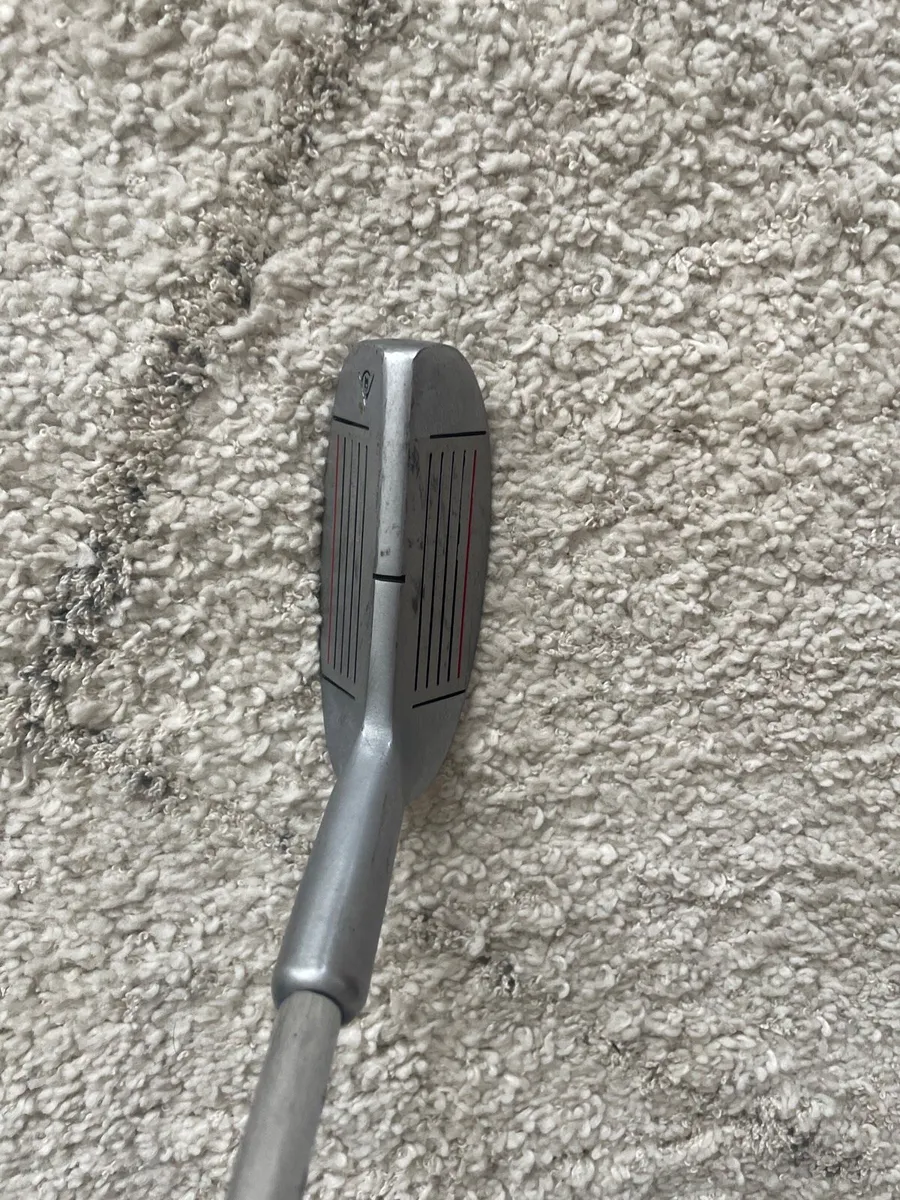 Putter and chipper - Image 4