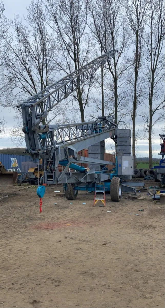Self erecting tower crane - Image 2
