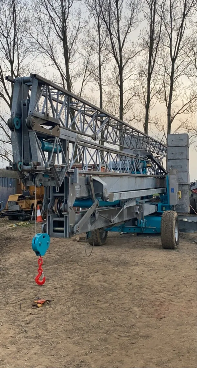 Self erecting tower crane - Image 3