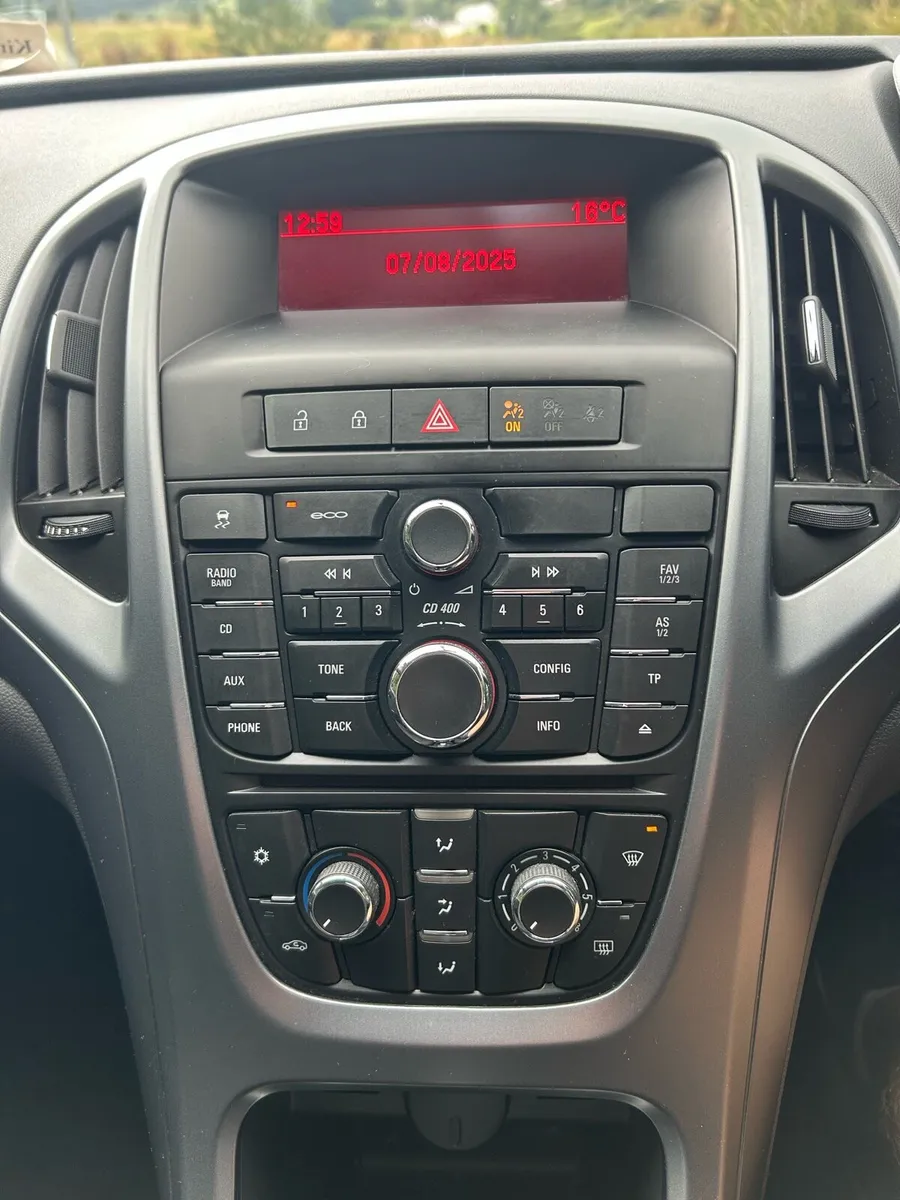 2012 Opel Astra GTC 1.4L Petrol - Image 3