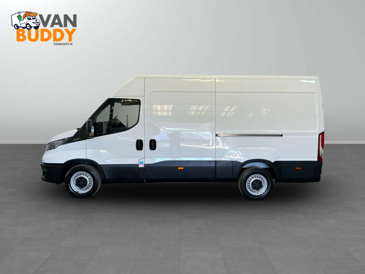 Iveco Daily 2.3D HPI 14V 35S 3520 MWB High Roof Eu - Image 2
