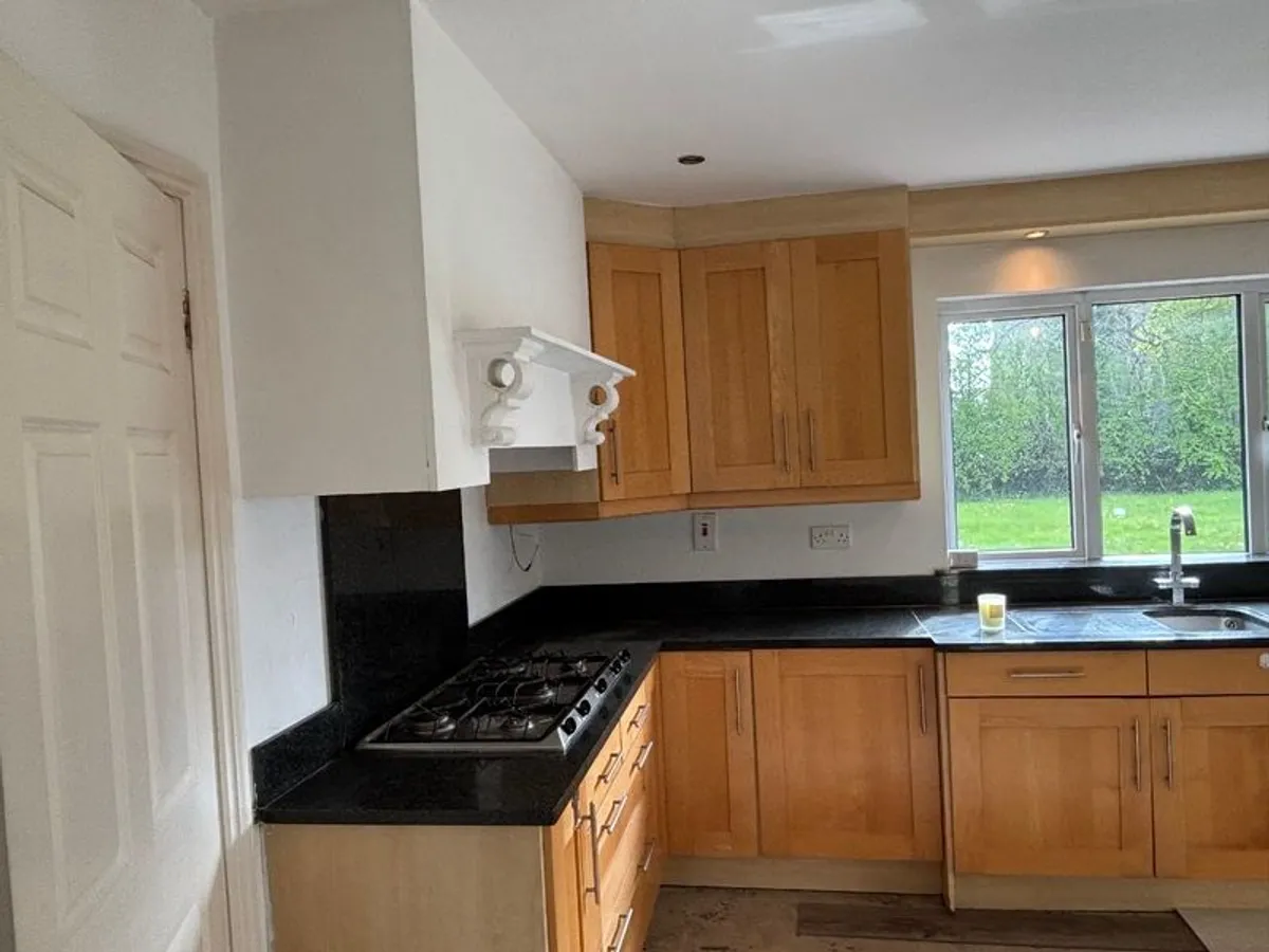 Full Kitchen - Image 3