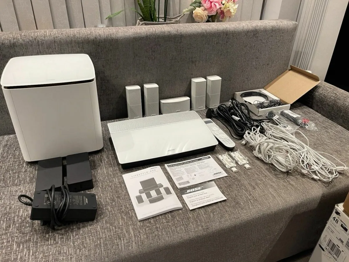 BOSE LIFESTYLE 600 HOME THEATRE SYSTEM - Image 2