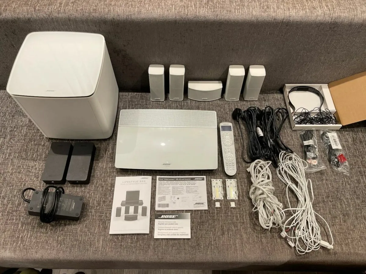 BOSE LIFESTYLE 600 HOME THEATRE SYSTEM - Image 4