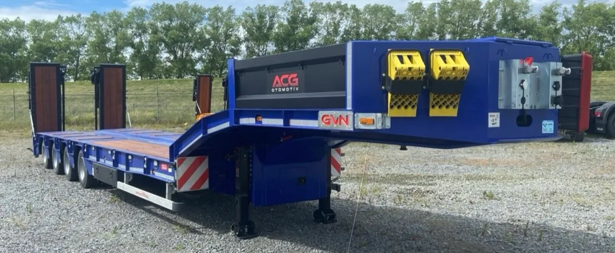 New 4axel Lowloader rear steer front lift - Image 1