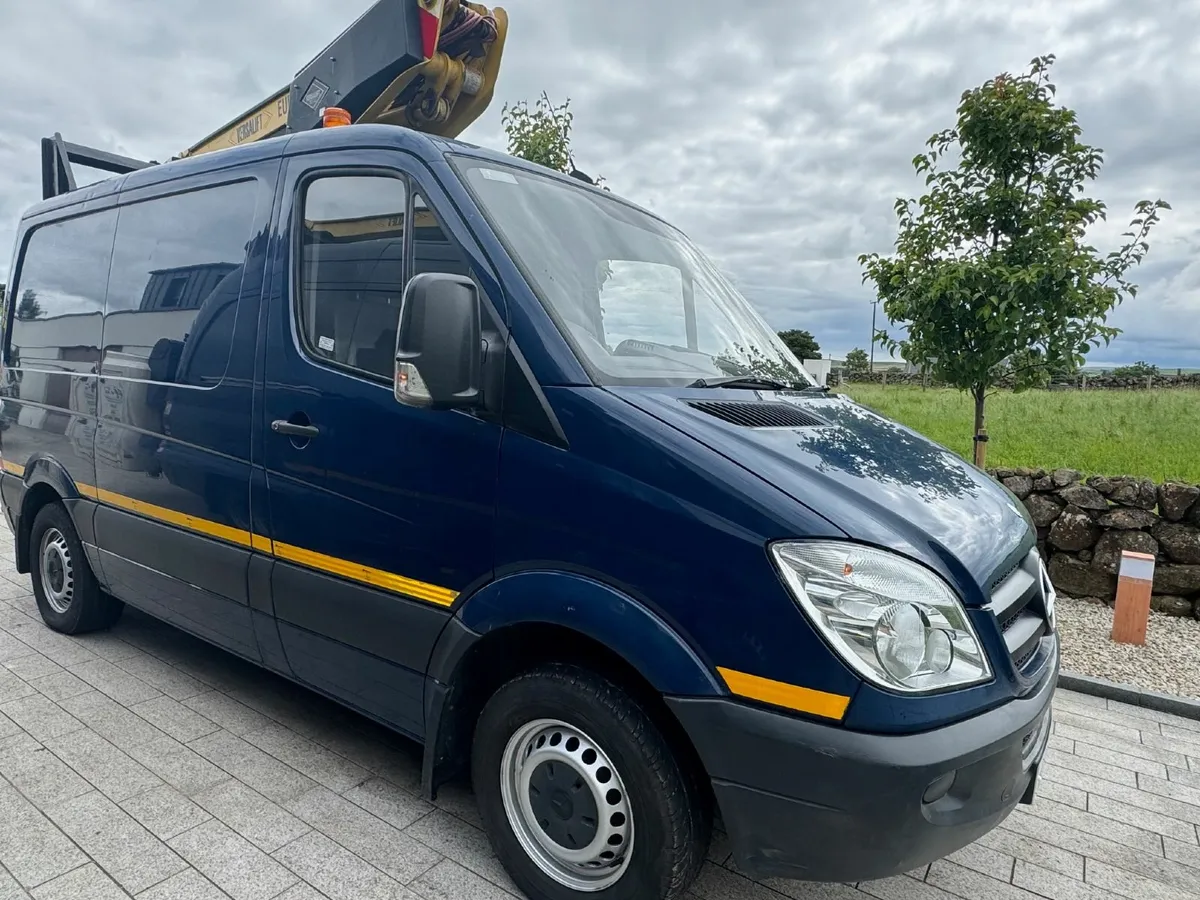 Mercedes-Benz Sprinter 310 3.5T Cherry Picker Van - Image 4