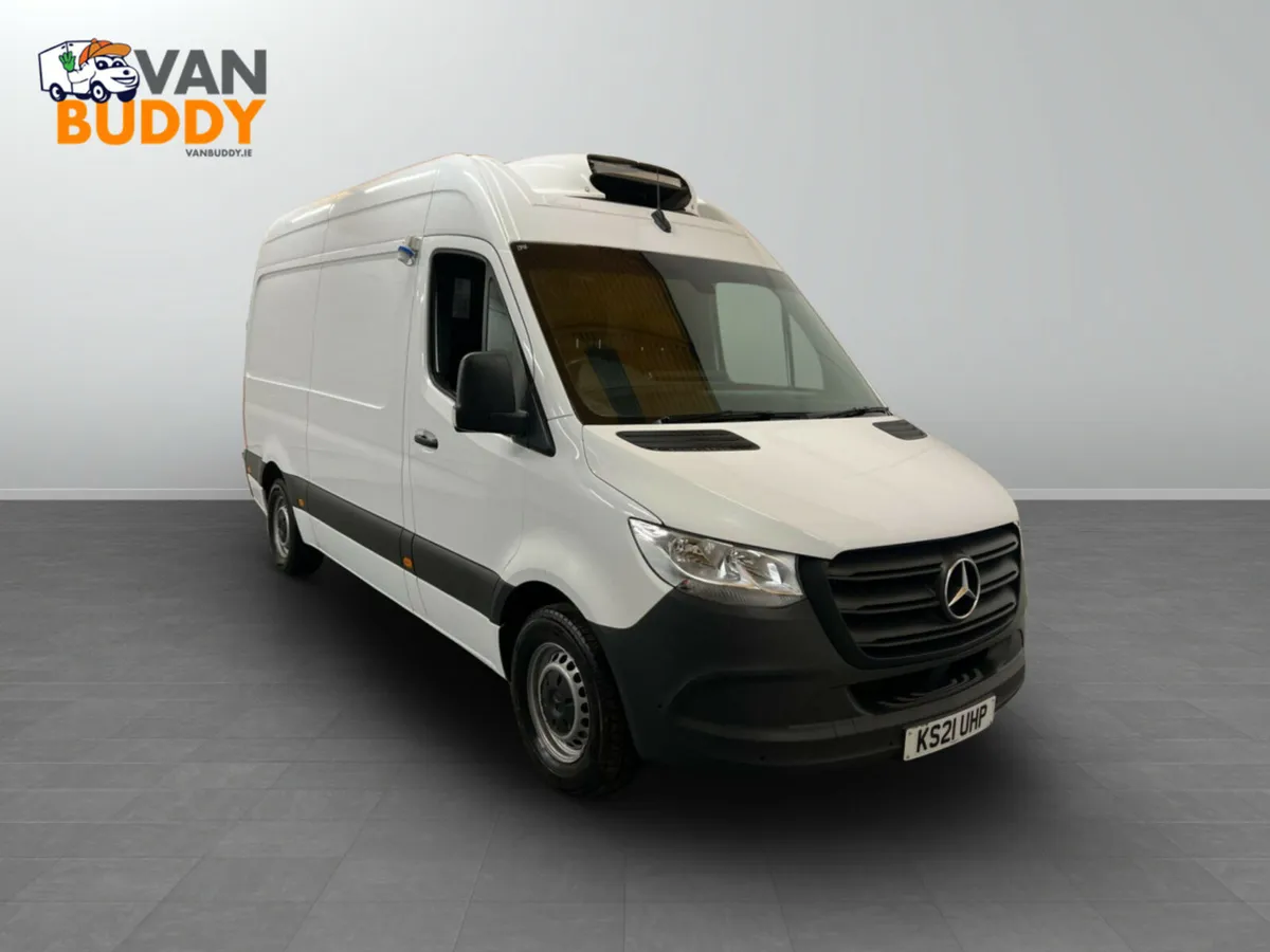 Mercedes-Benz Sprinter 2.1 314 CDI Progressive RWD - Image 3