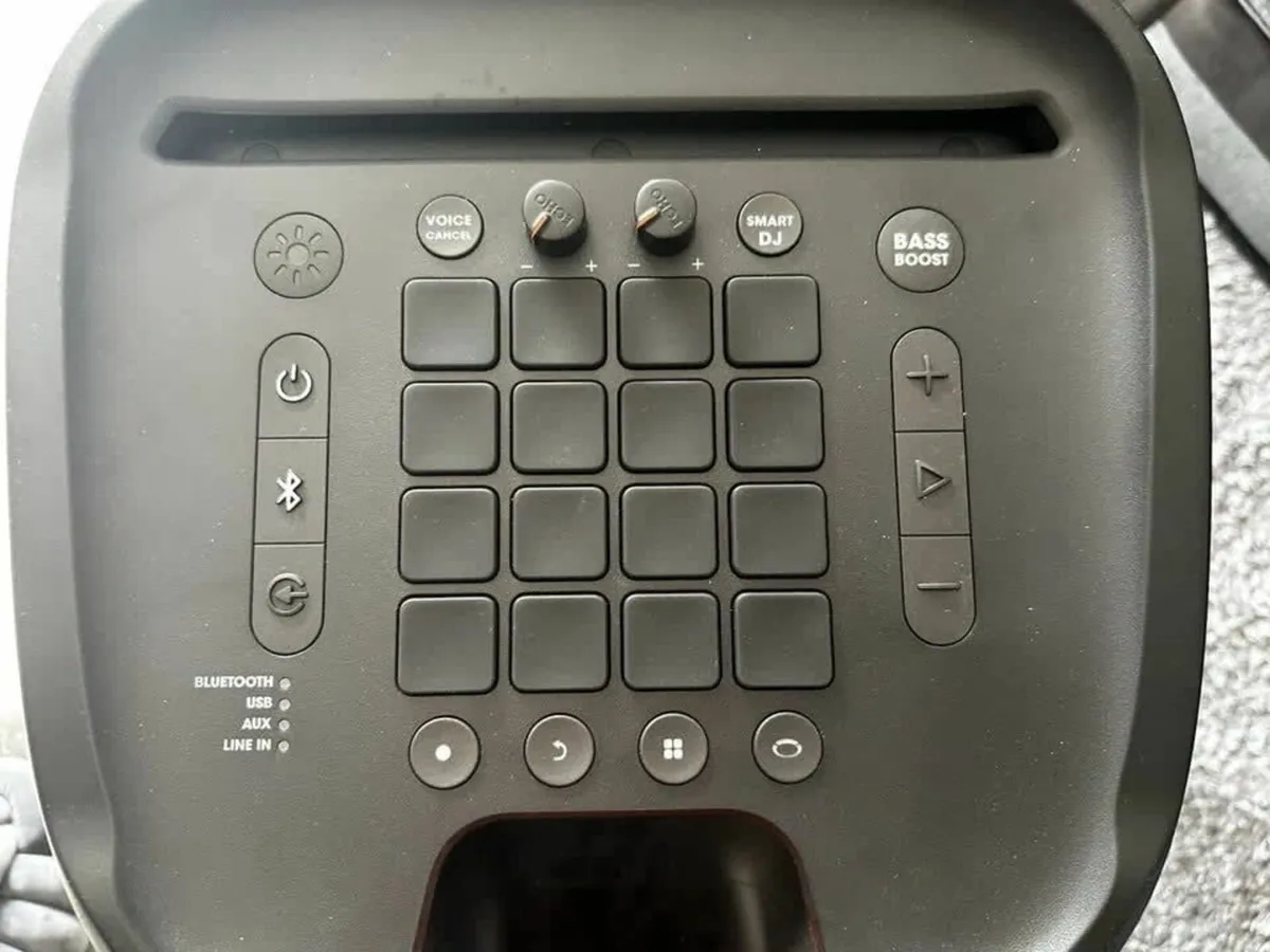 JBL Partybox 1000 - Great Condition - Image 3