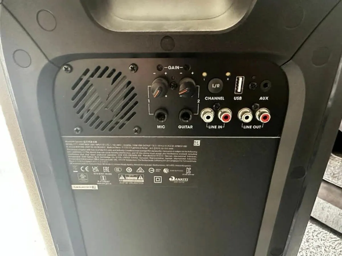JBL Partybox 1000 - Great Condition - Image 4