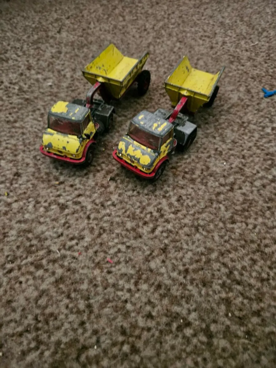 Corgi Unimog and Trailer - Image 2