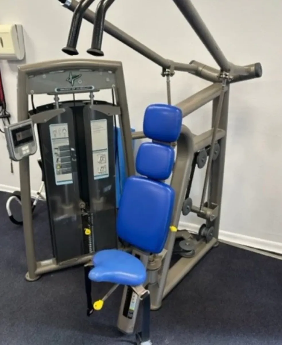 Pulse seated lat pulldown - Image 2