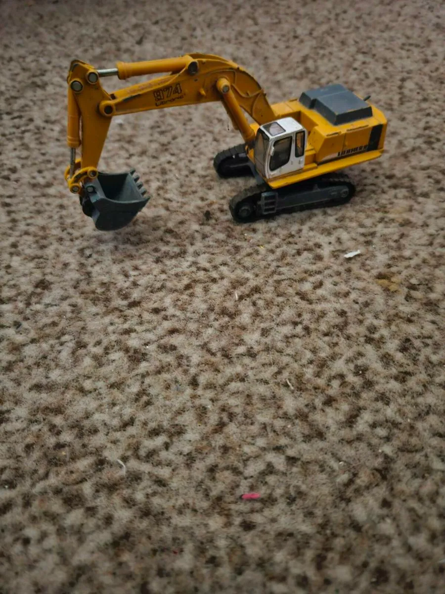 Corgi Siku Liebherr Excavator - Image 2