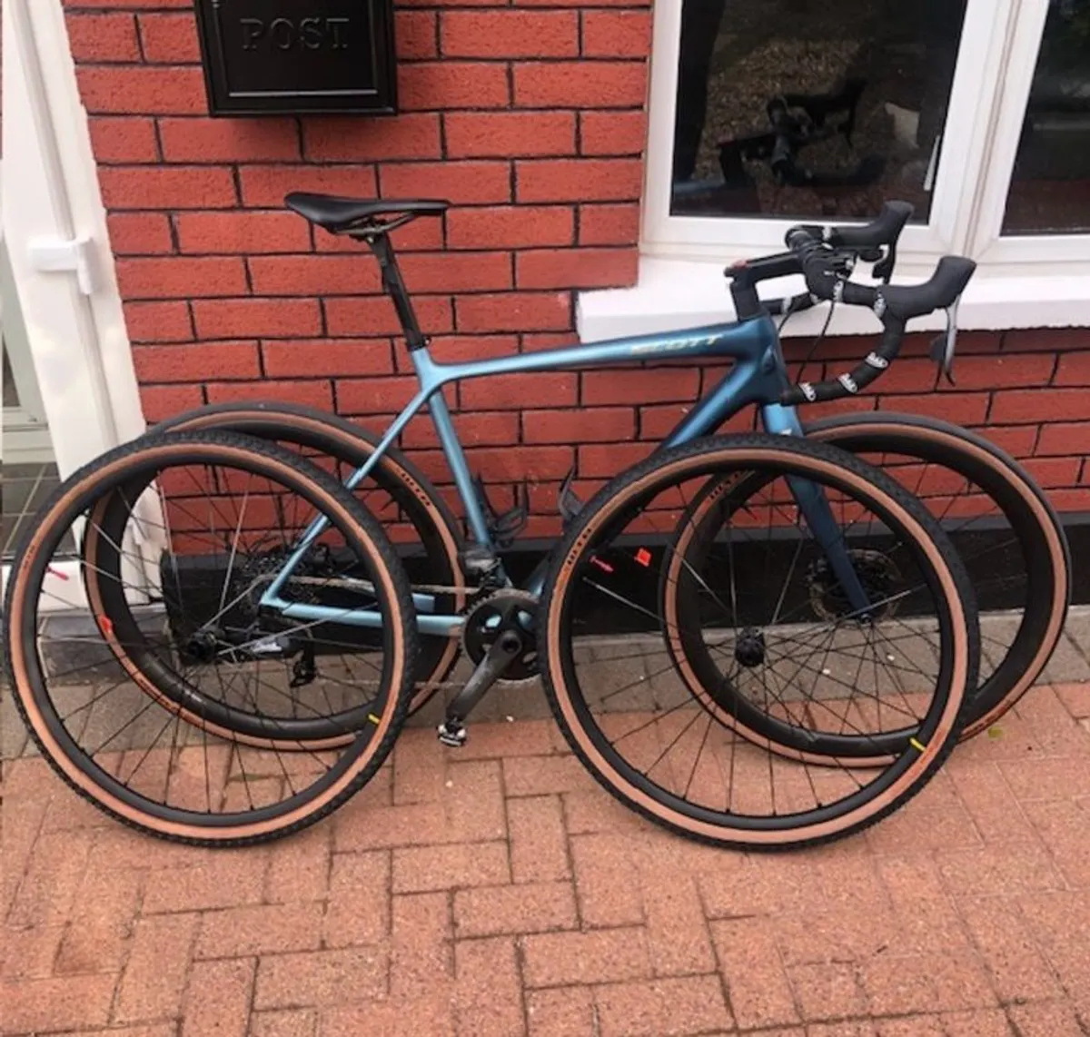 Scott Addict Gravel 10 - Image 2