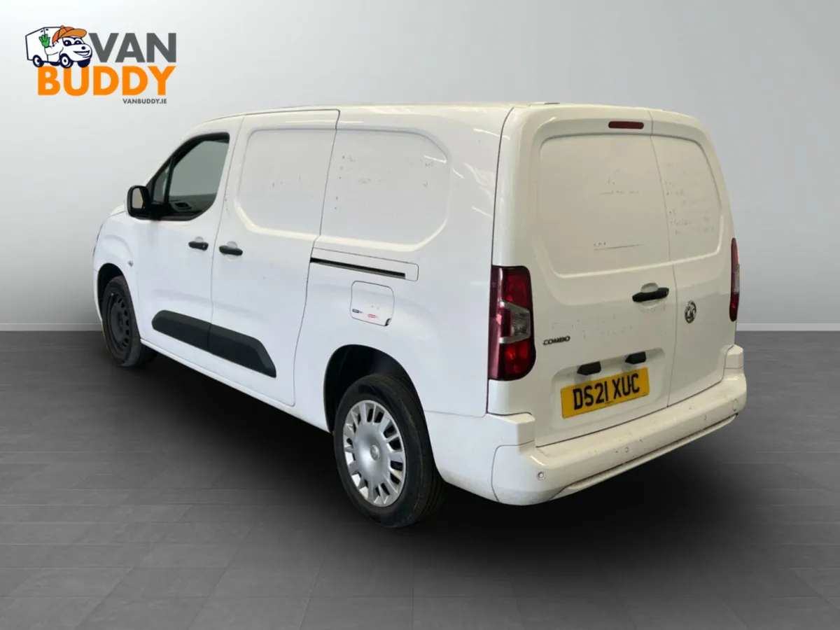 Vauxhall Combo 1.5 Turbo D 2300 Sportive L2 H1 Eur - Image 2