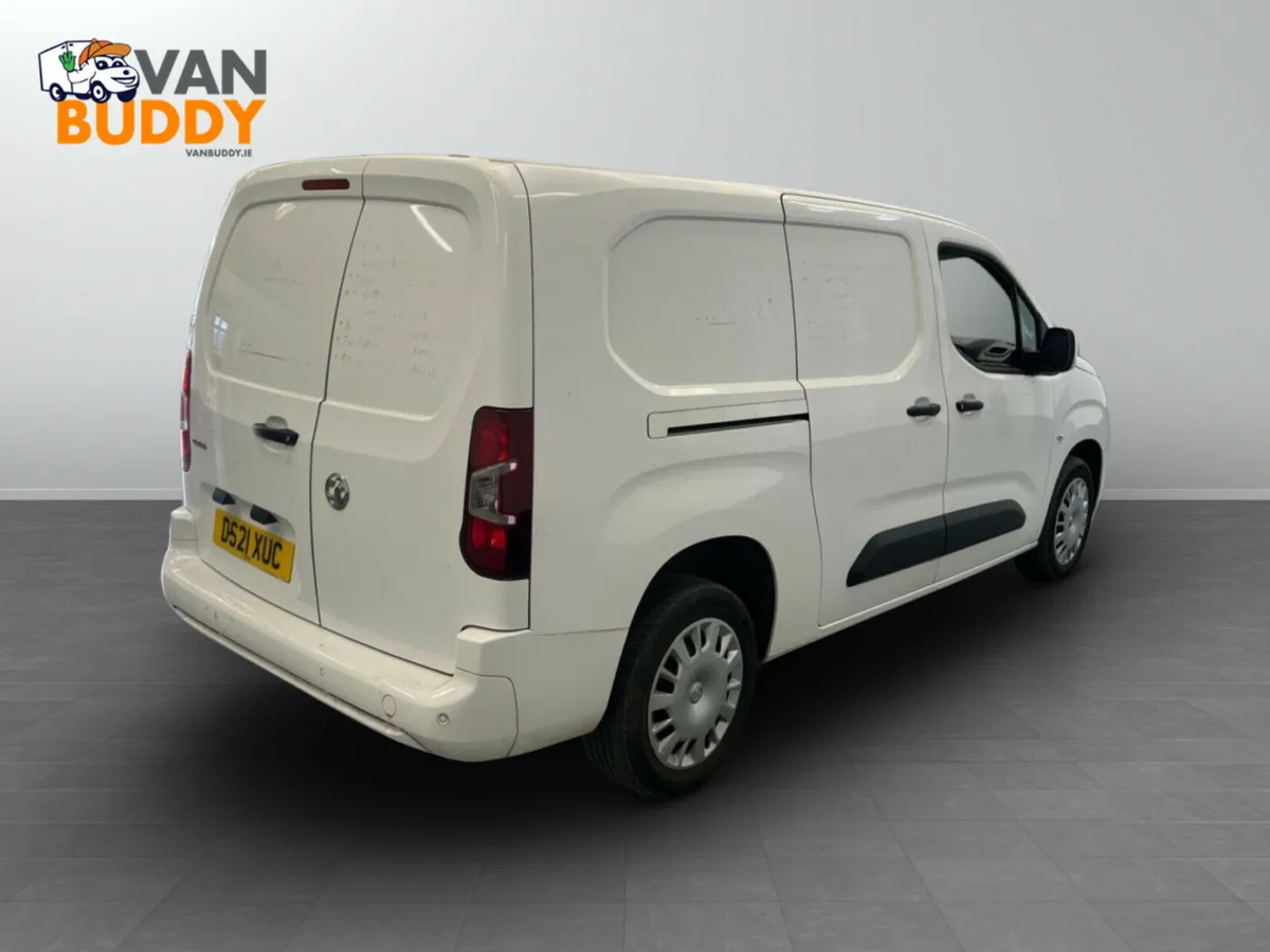 Vauxhall Combo 1.5 Turbo D 2300 Sportive L2 H1 Eur - Image 3