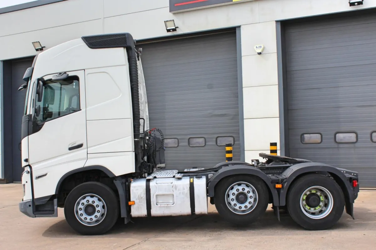 2023 VOLVO FH 460 6X2 MID-LIFT ( CHOICE ) - Image 4
