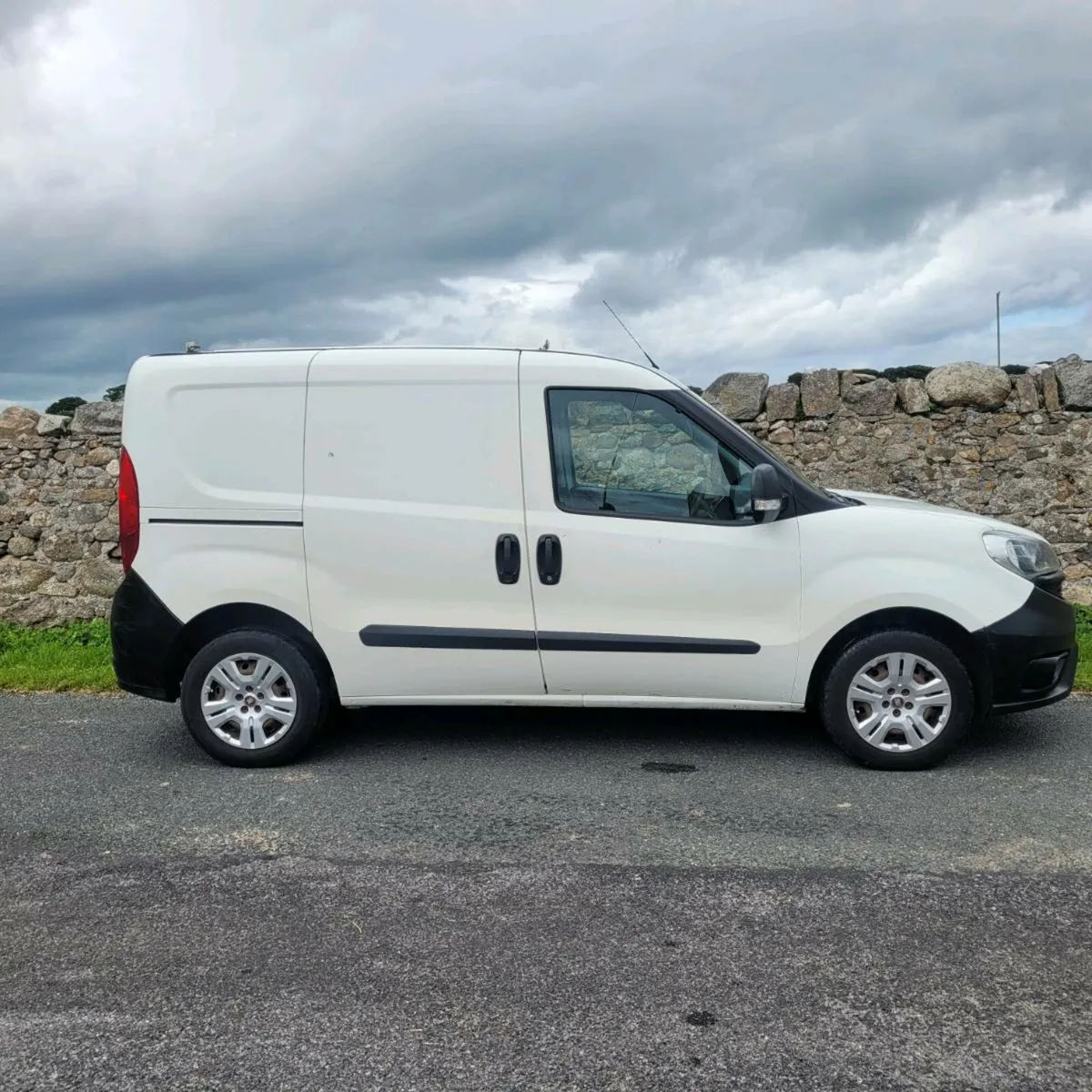 Fait doblo New CVRT..€3495 - Image 2