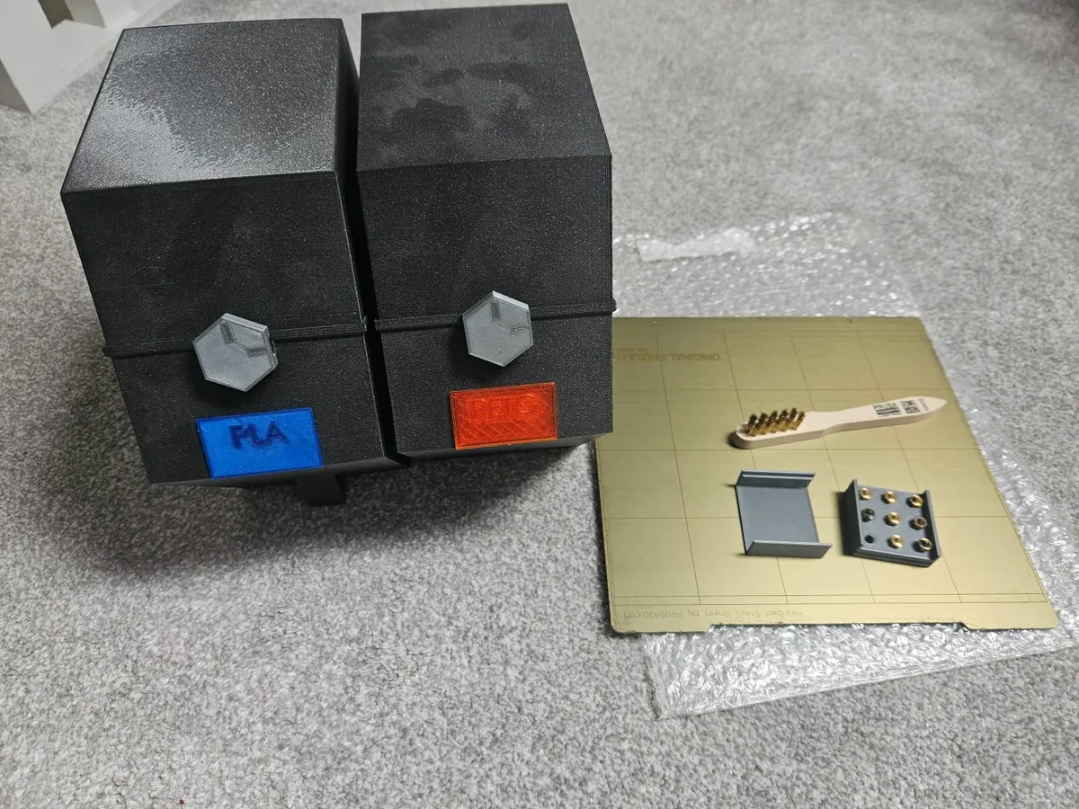 3D Printer Prusa MK3s+ with Enclosure and extras - Image 4