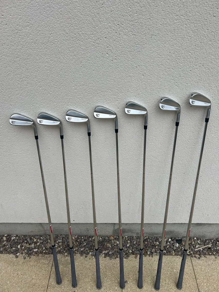 Takomo 101t irons - Image 1