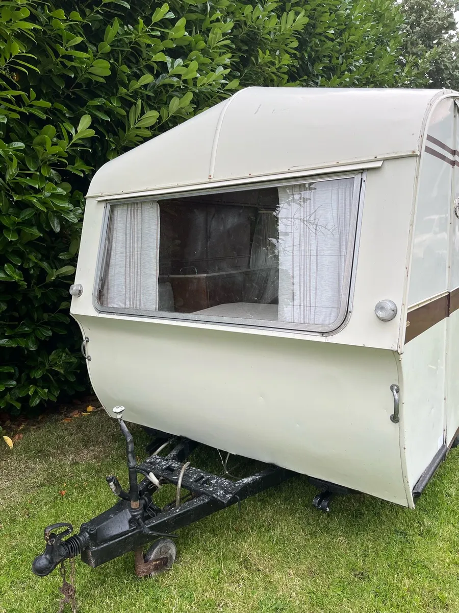 10ft caravan - Image 2