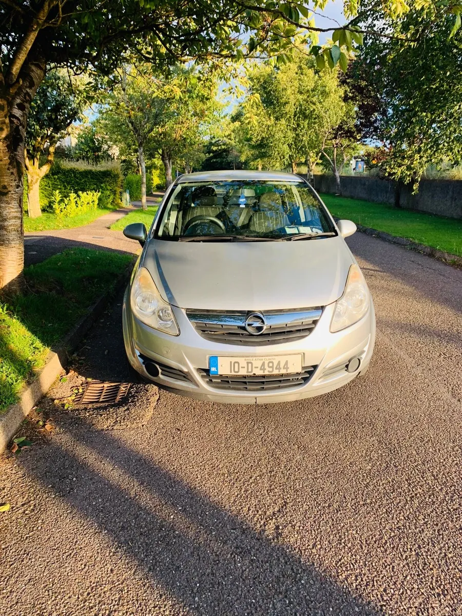 Opel Corsa 2010 - Image 2