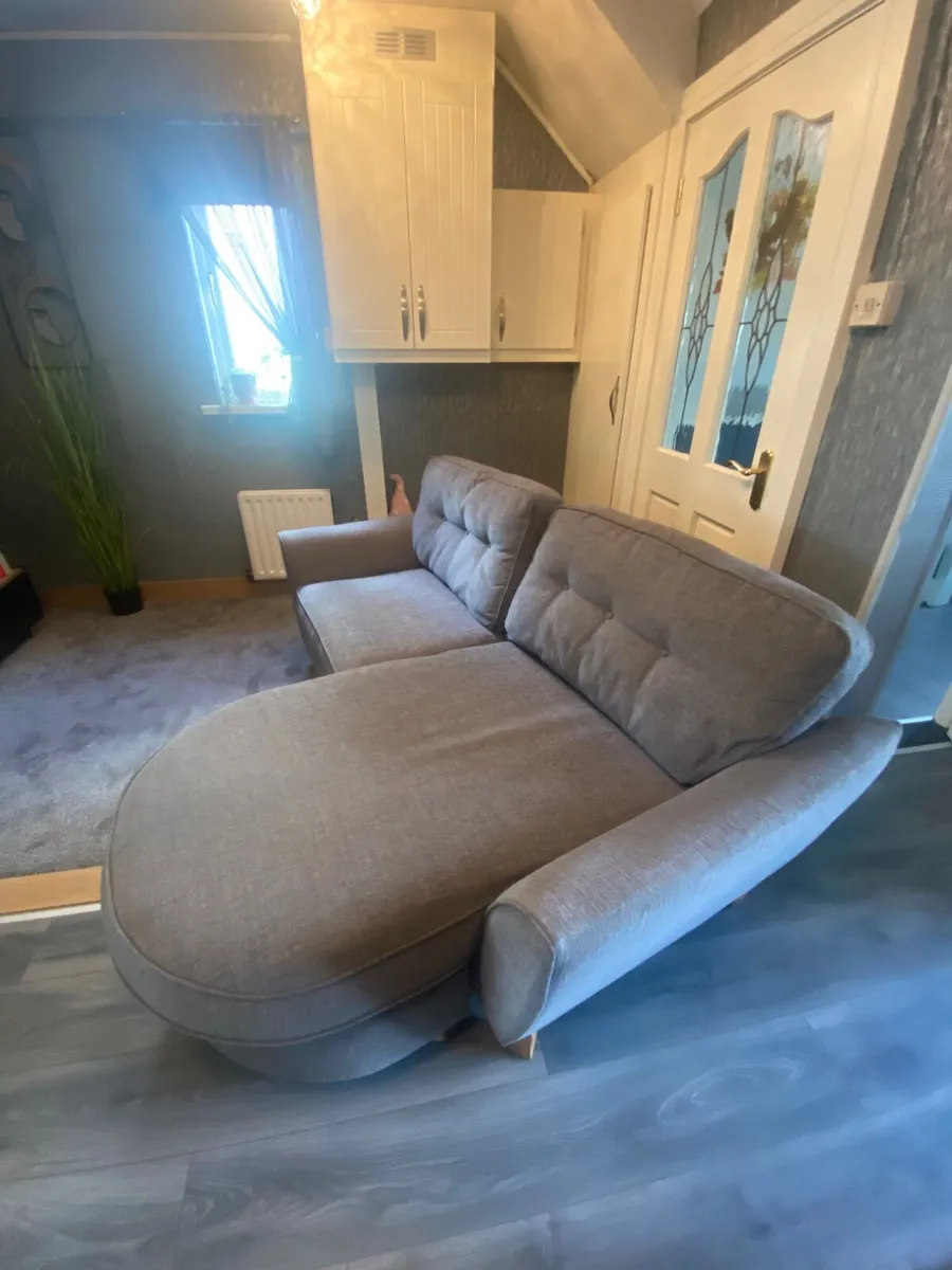 Small L-Shaped Couch – Great Condition - Image 3