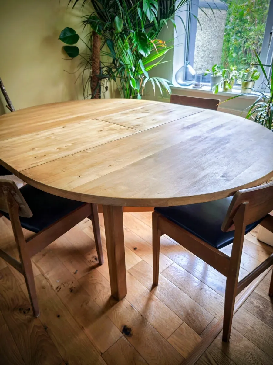 Circular Dining Table + 4 Chairs (extends 4-6) - Image 3