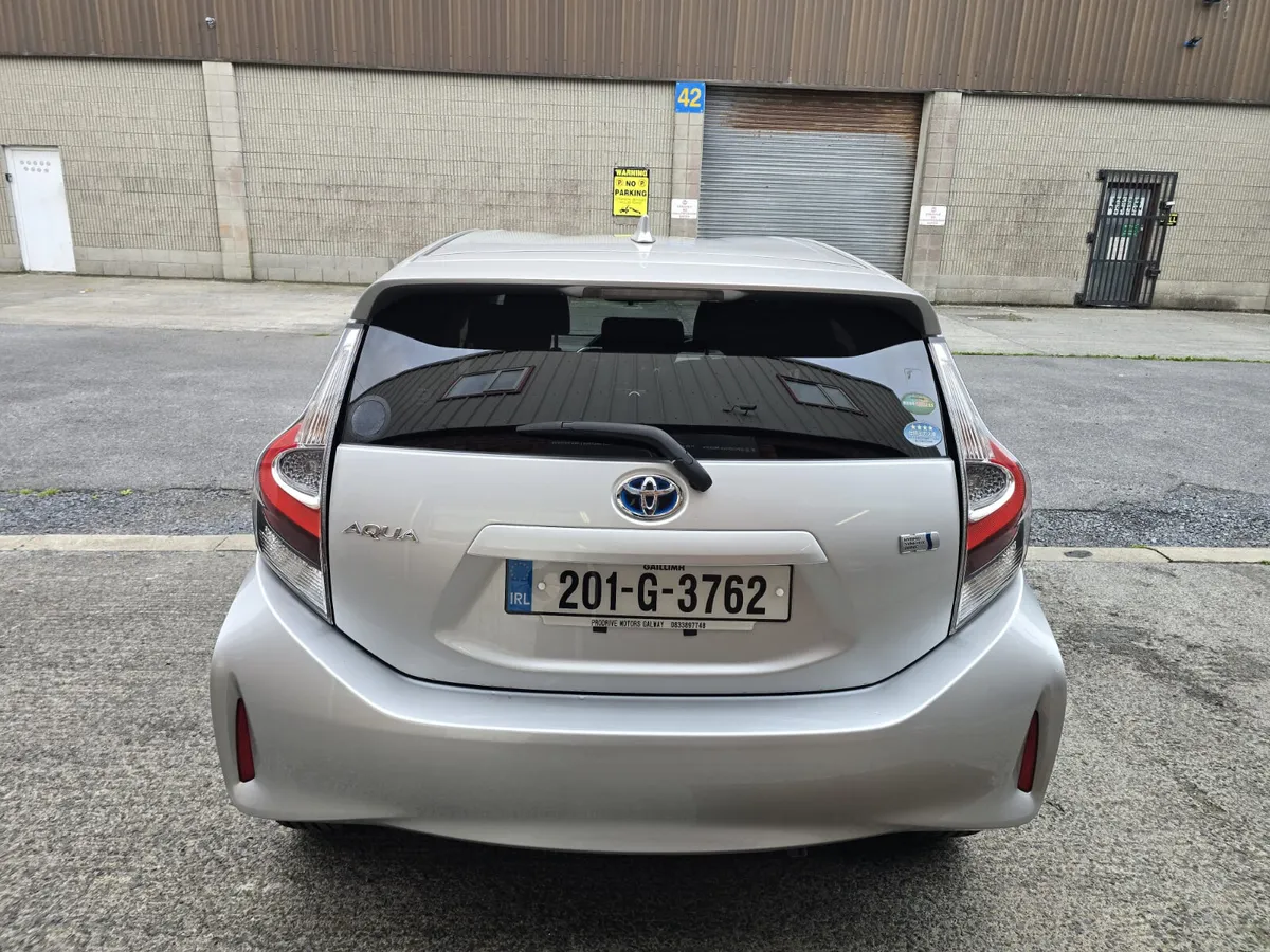 Toyota Aqua 2020 - Image 2