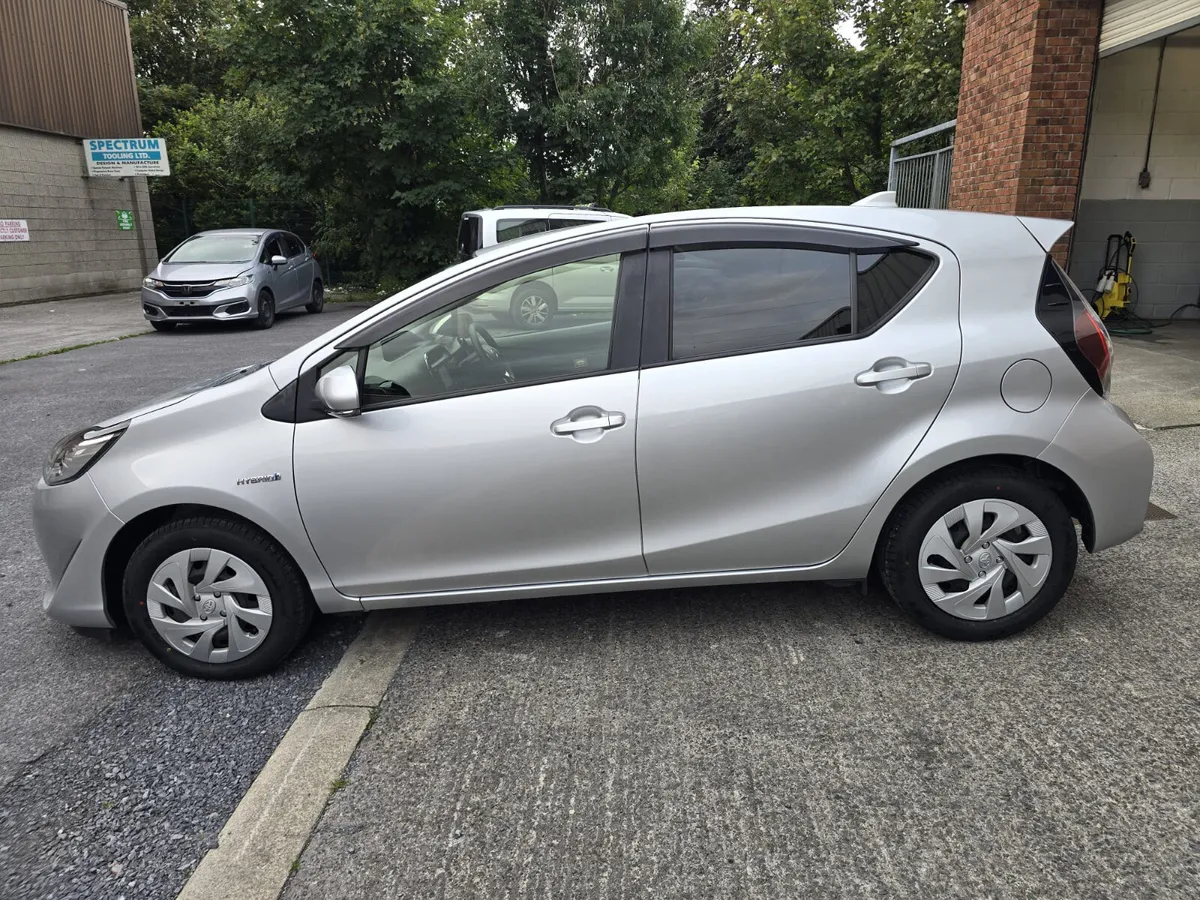 Toyota Aqua 2020 - Image 3