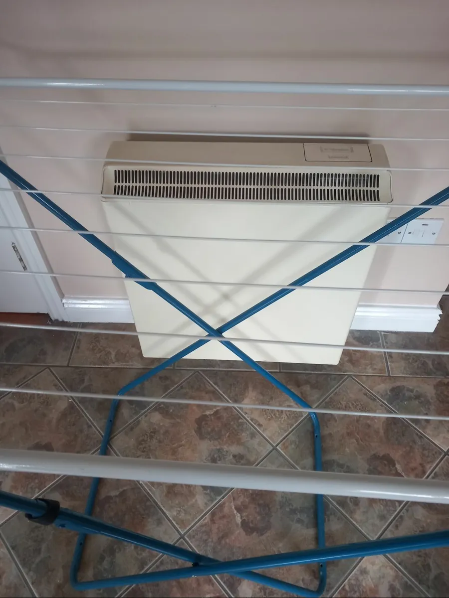 Clothes horse - Image 4