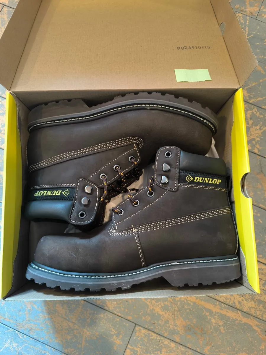 Dunlop Steel Toe Boots - Image 1