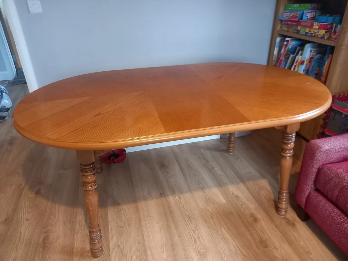 kitchen table - Image 1
