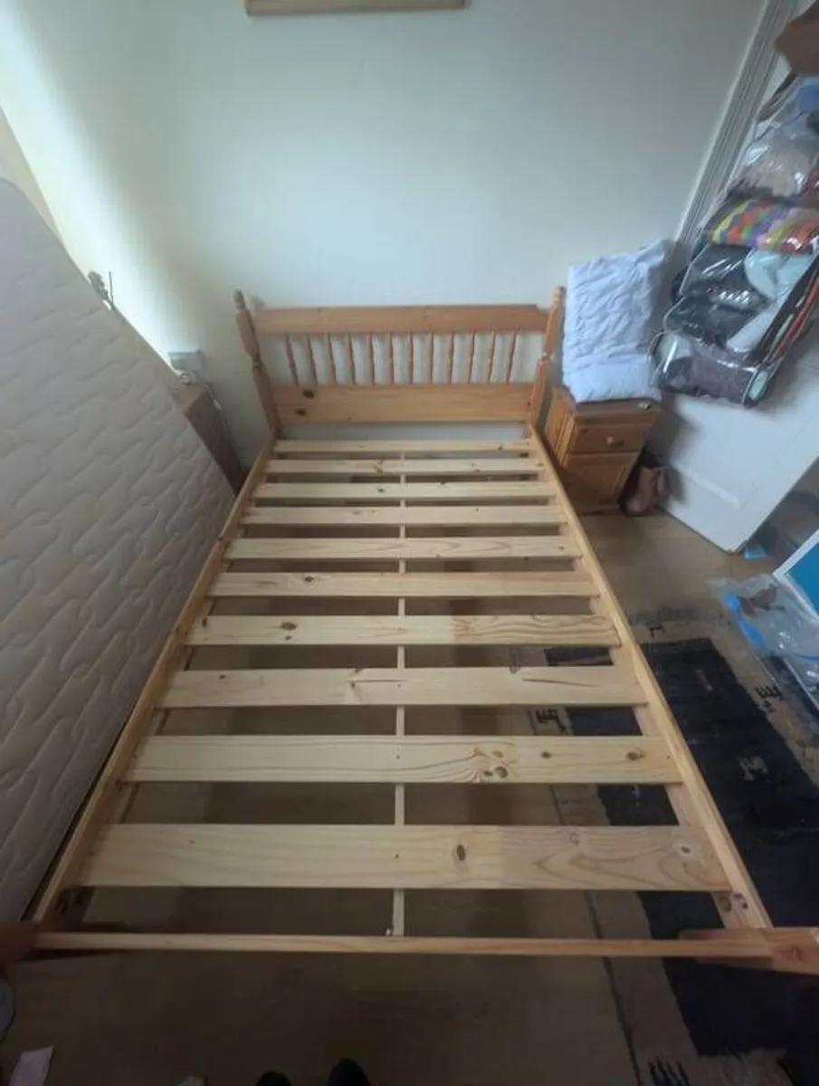 Double bed and mattress - Image 4