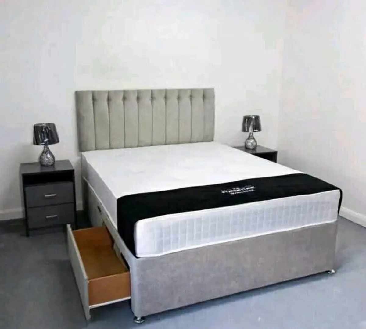 High quality beds with mattress options
Brand new - Image 1