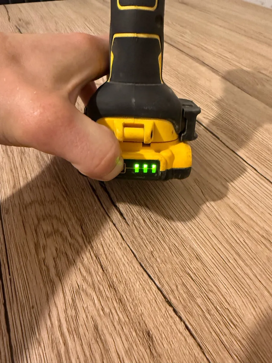 Dewalt impact drill - Image 3