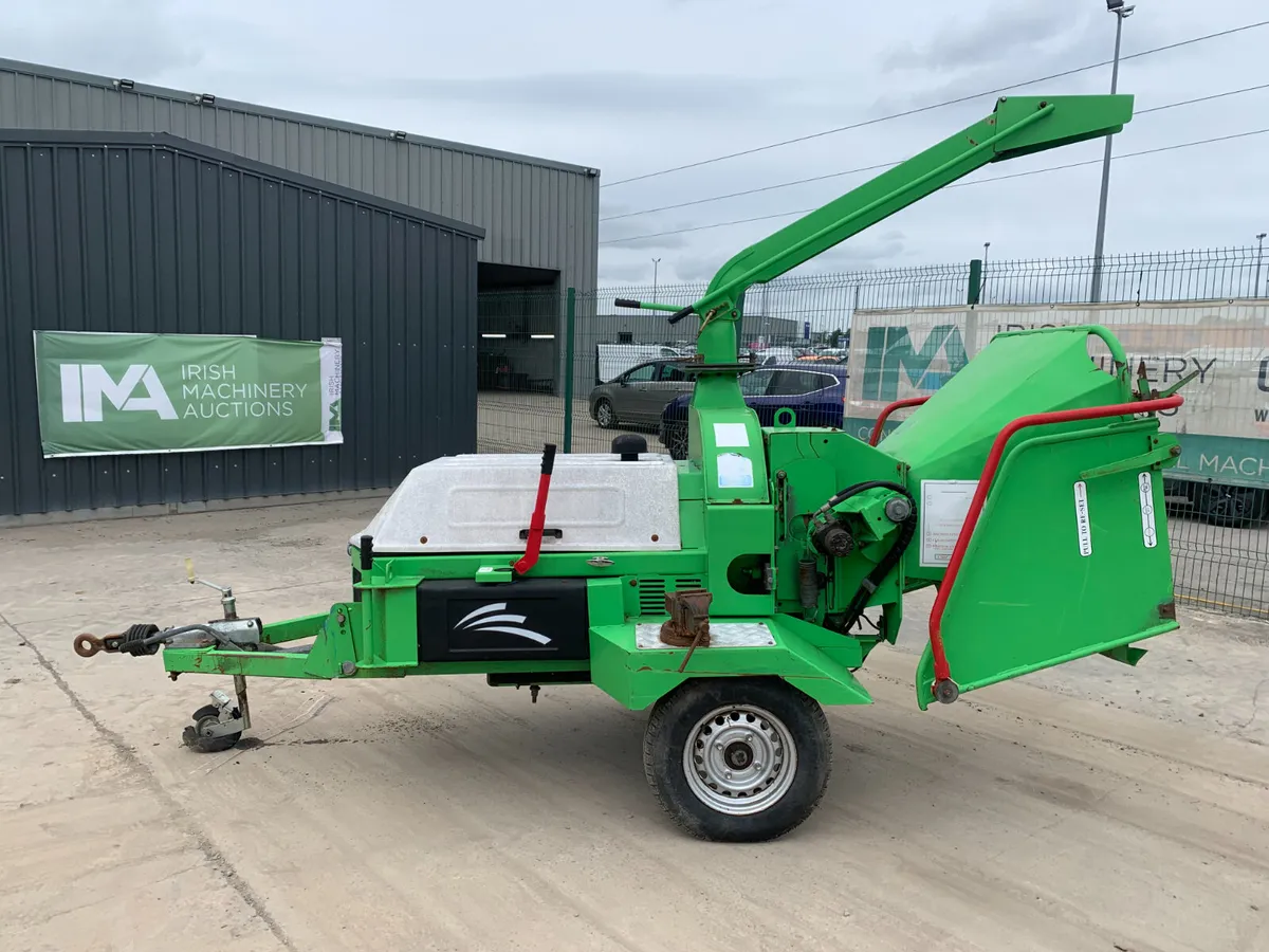 UNRESERVED GREENMECH CM220 WOOD CHIPPER FOR AUCTIO - Image 2