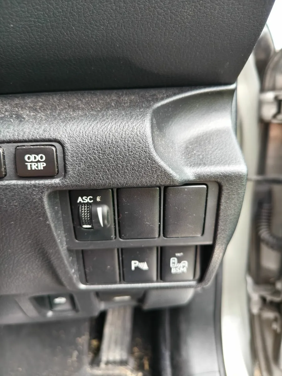 Lexus IS 2014 - Image 4