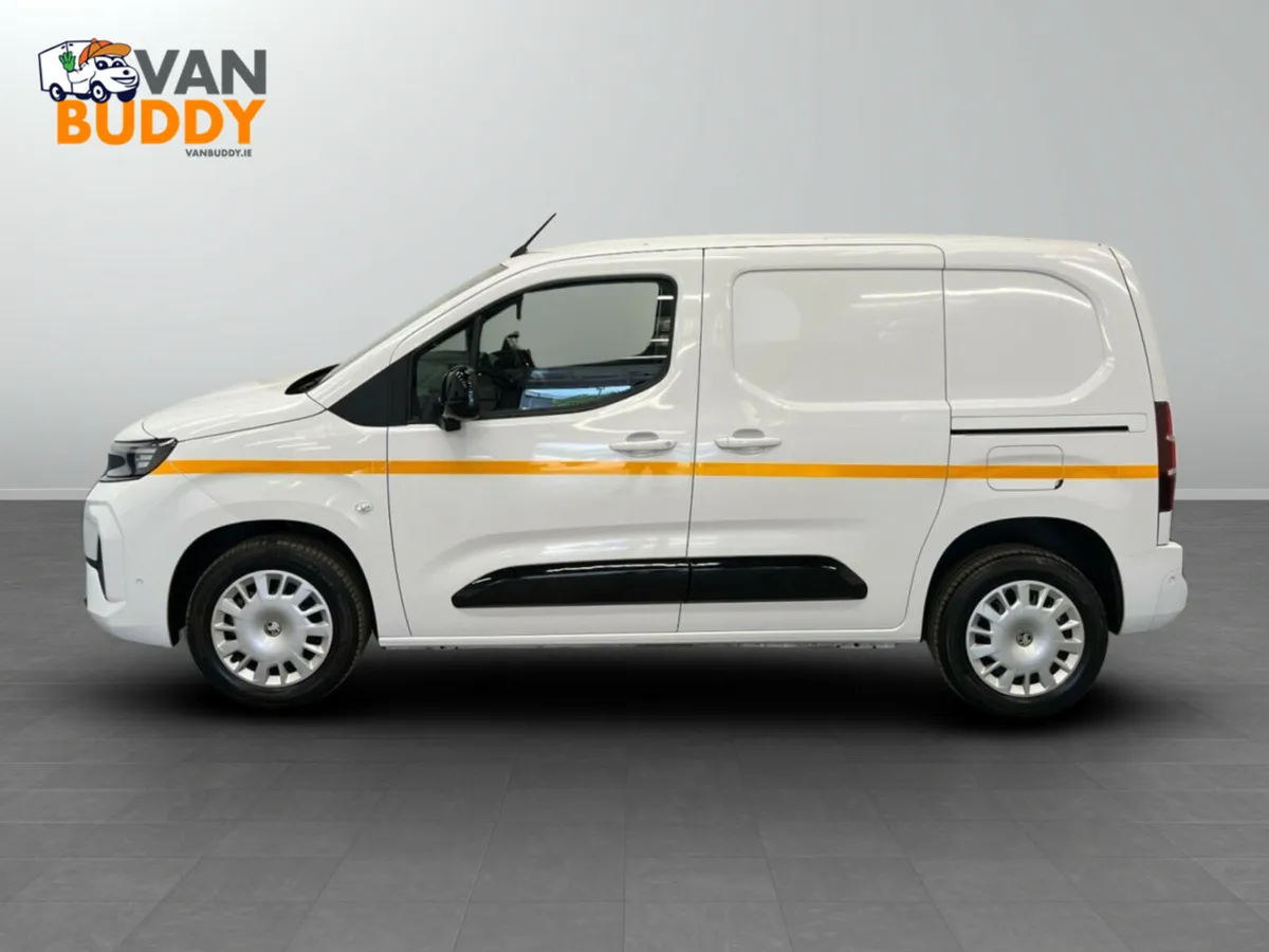 Vauxhall Combo 1.5 Turbo D 2300 Pro Panel Van SWB - Image 2