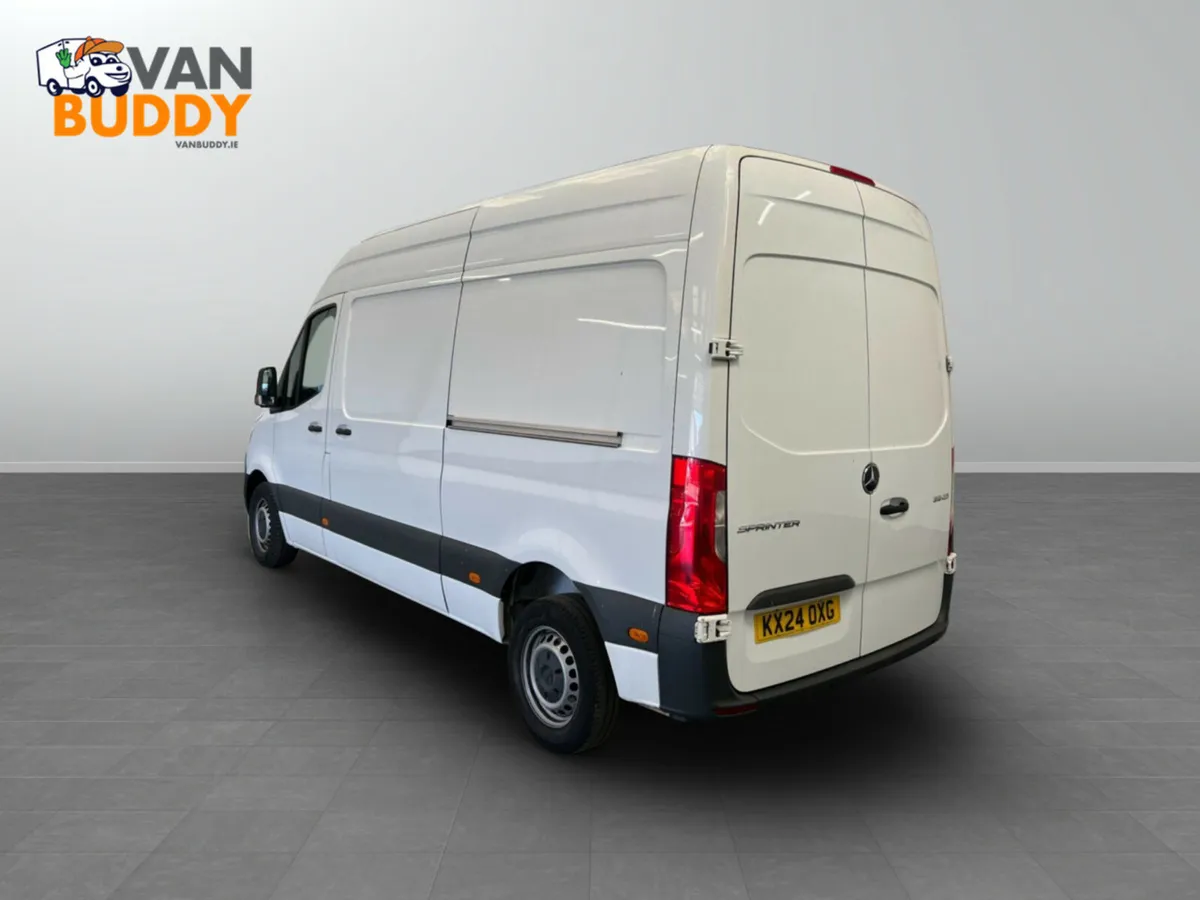 Mercedes-Benz Sprinter 2.0 315 CDI Premium FWD L2 - Image 2
