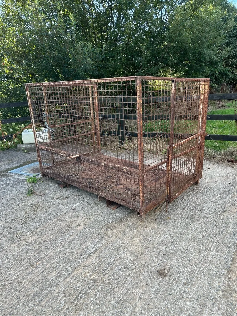 Steel Cage for Tractor Bale Lifter - Image 1