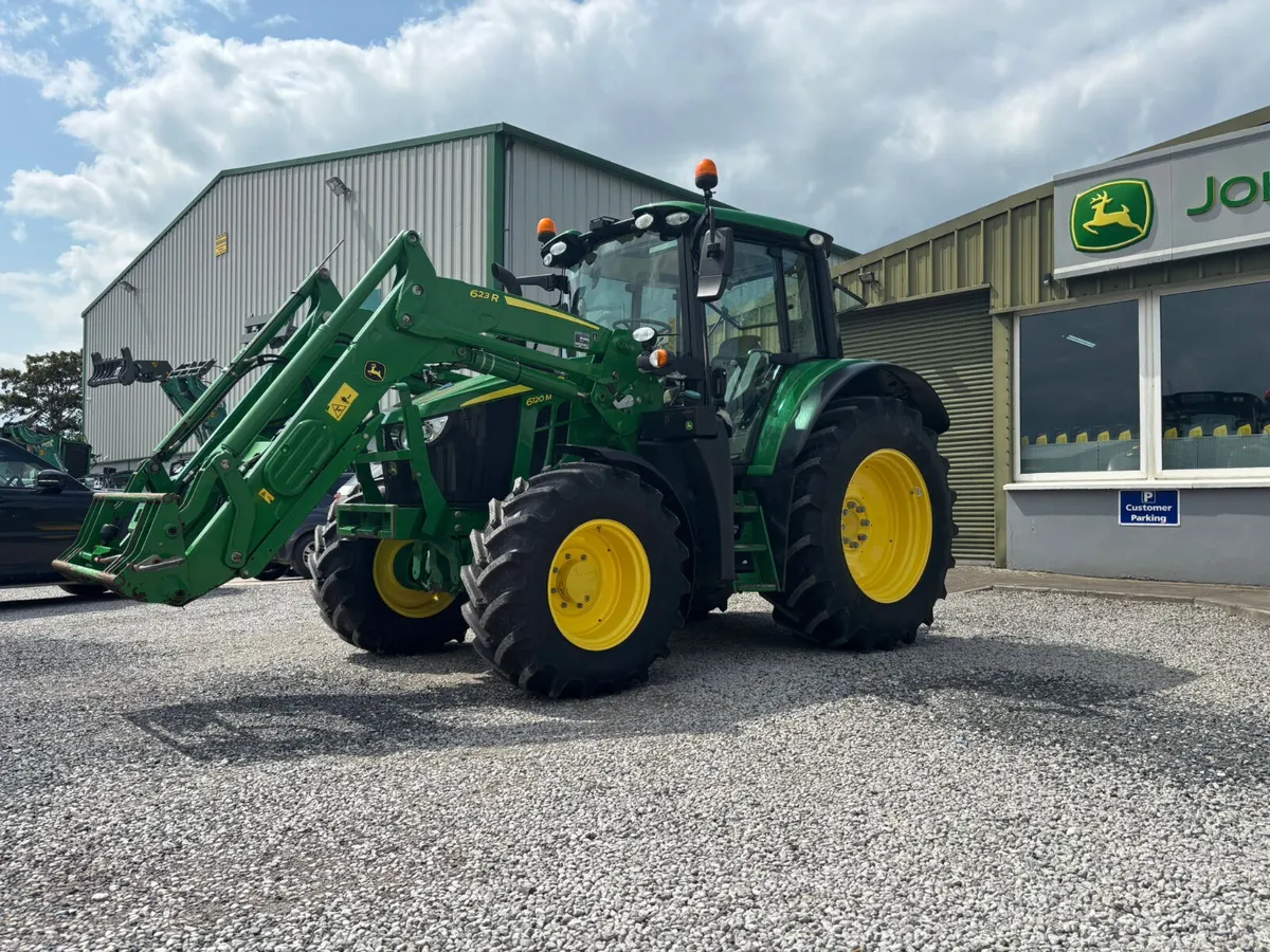 2020 John Deere 6120M - Image 1