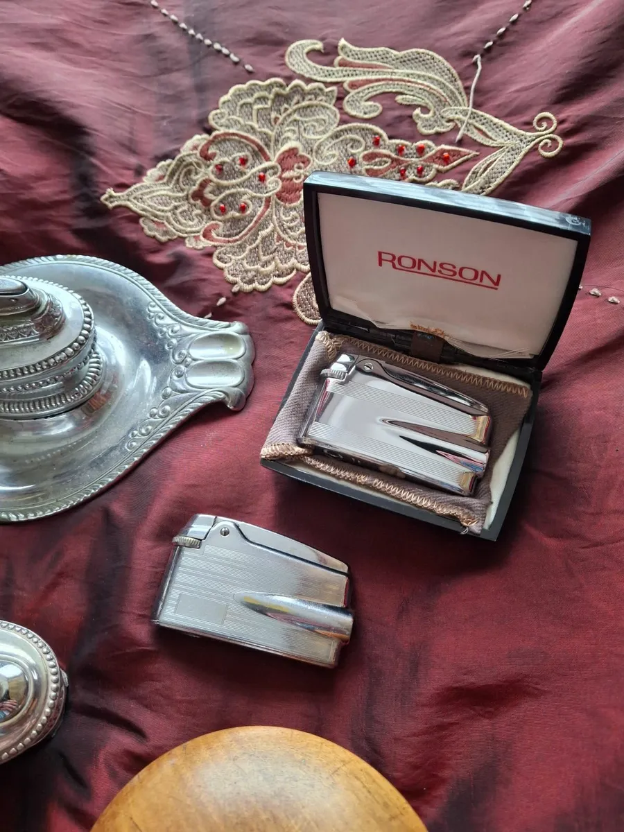 VINTAGE  LIGHTERS - Image 4