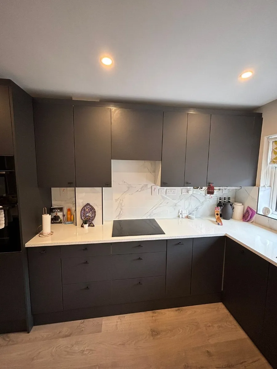 Kitchen cabinets - Image 2
