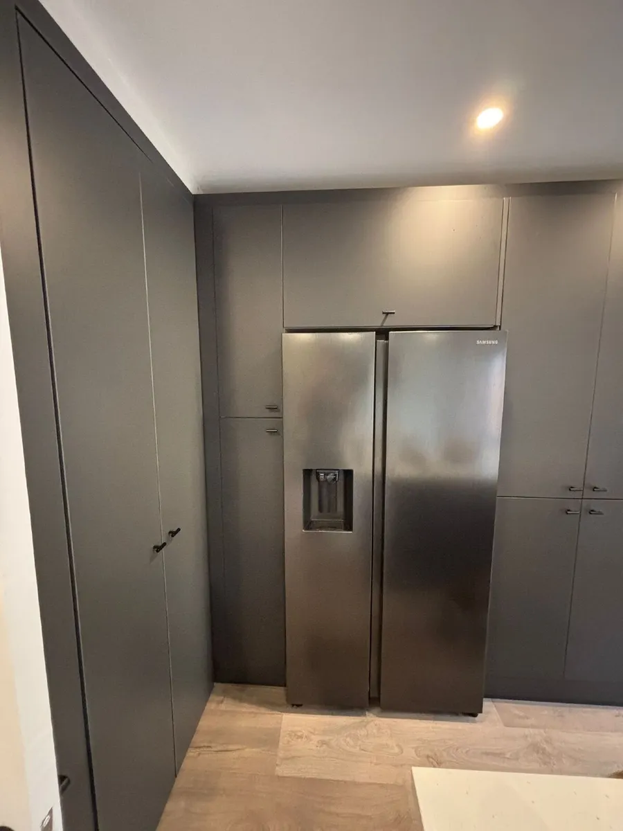 Kitchen cabinets - Image 3