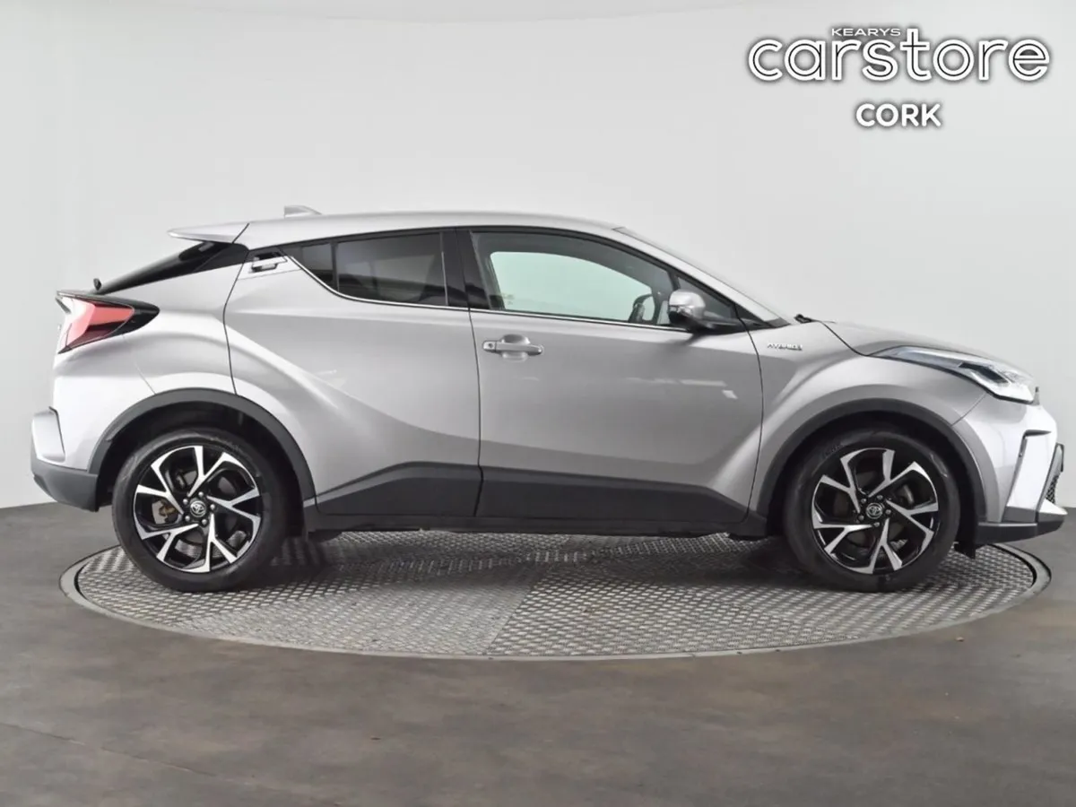 Toyota C-HR 1.8 Hybrid Sport - Image 2